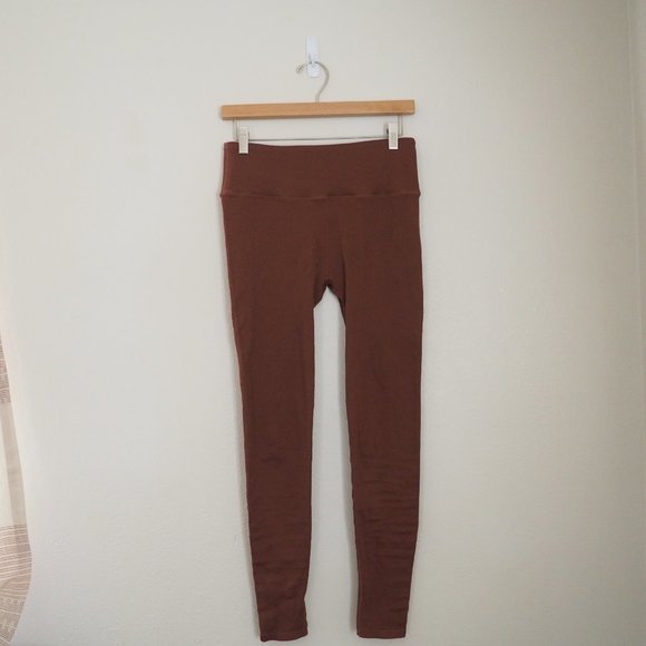 Fabletics High-Waisted Seamless Rib Legging sz M - Picture 4 of 8